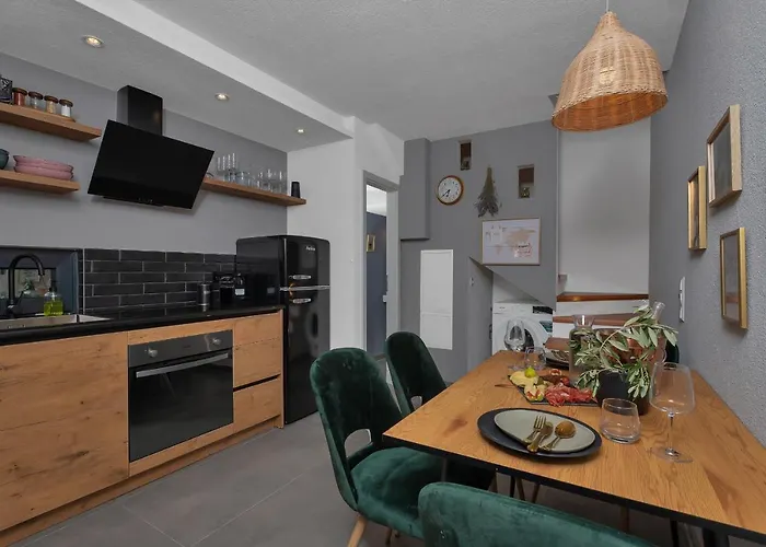 Romantic Stone House/city Center/beach! * Makarska